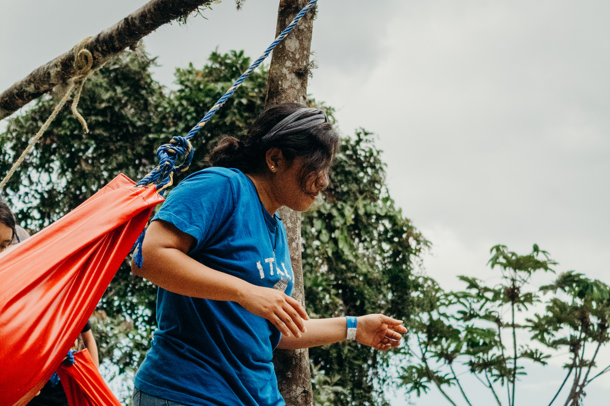 Actividad al aire libre durante un campamento de Palabra de Vida Ecuador